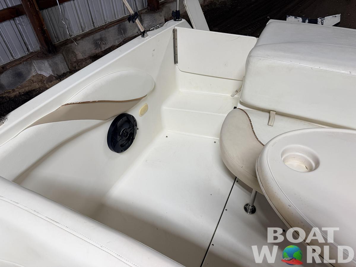Used 2003 Glastron DX215 Deck Boat & 220HP 5.0L Volvo/Penta with Tandem Axle Trailer -$9,995