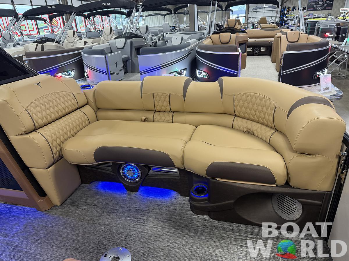 2025 Tahoe Pontoons Cascade 2385 Quad Lounge Shift Windshield Tritoon & 225HP 4-Stroke EFI