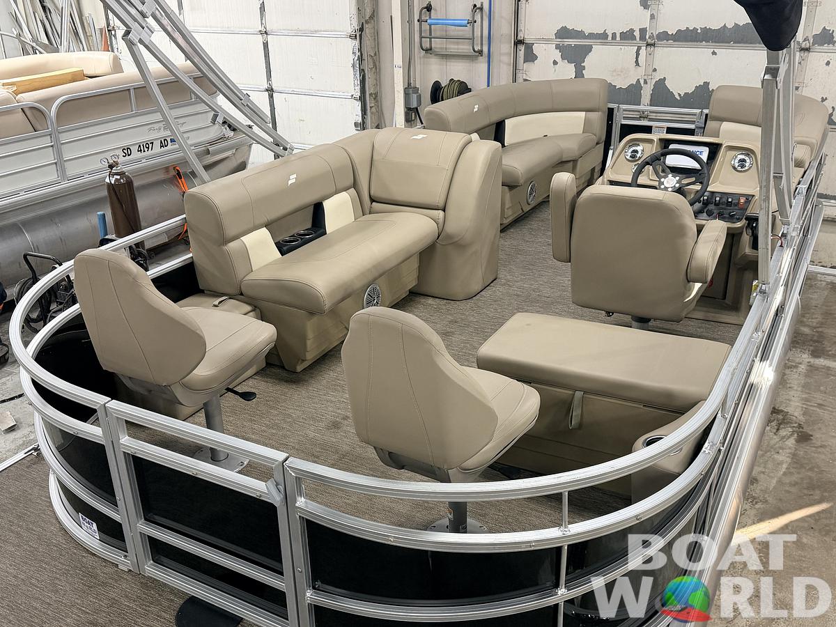 Used 2022 Starcraft LX 20 Fish & Cruise Pontoon