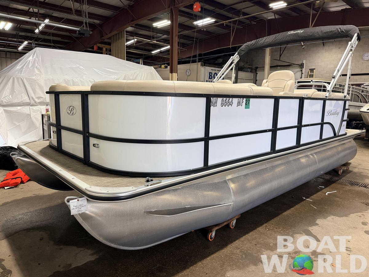 Used 2022 Bentley Pontoons Legacy 200 Navigator Quad Lounge & 100HP Honda 4Stroke -$34,995