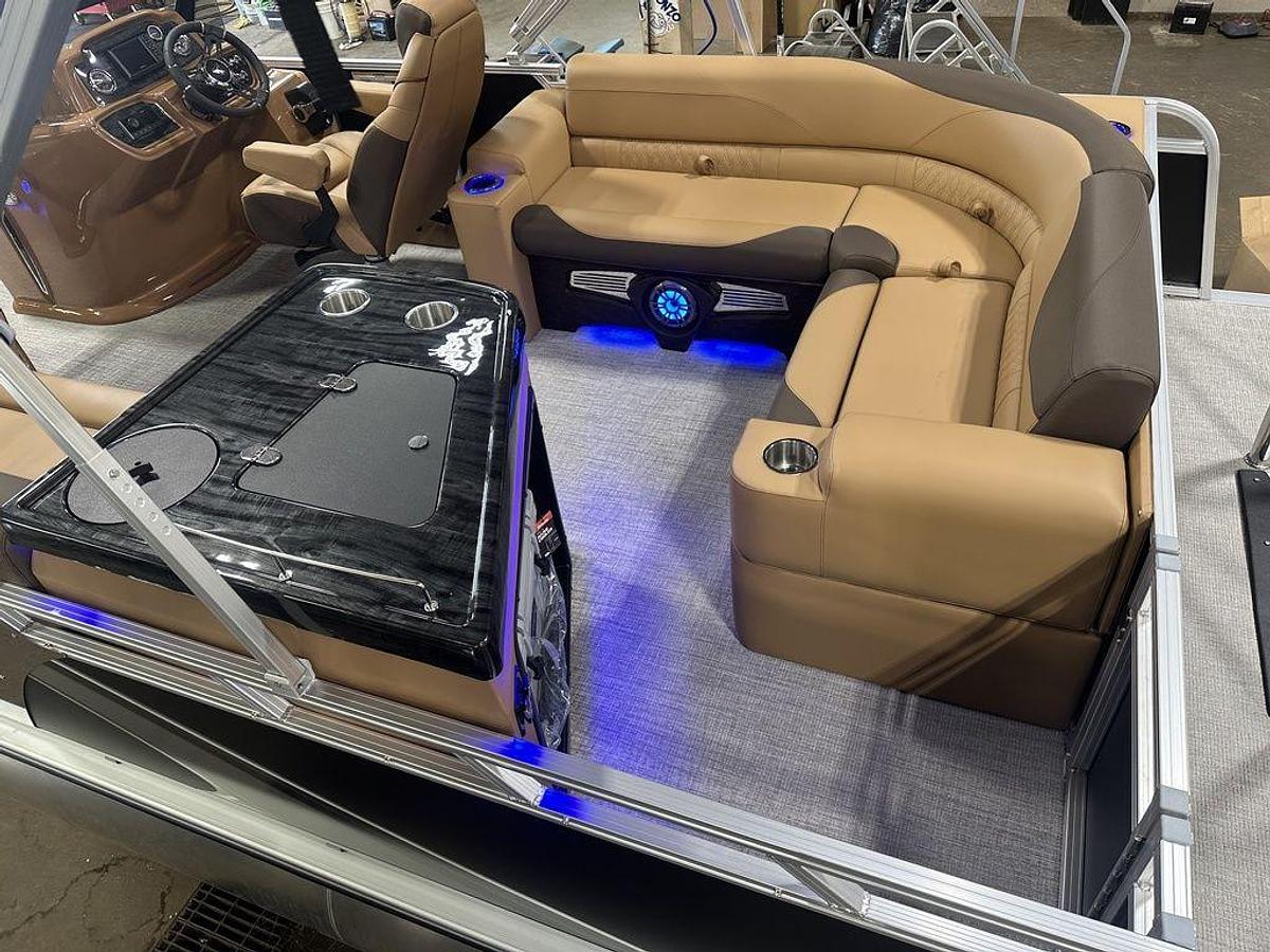 2025 Tahoe Pontoons LTZ 2385 Elite Cruise Windshield Tritoon & Honda 4-Stroke EFI