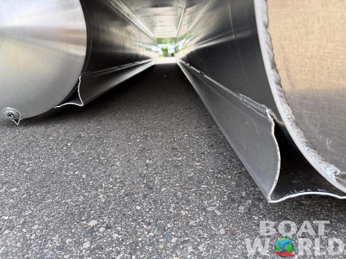 2025 Tahoe Pontoons LTZ 2385 Swingback (VRB) Tritoon & Honda 4-Stroke EFI