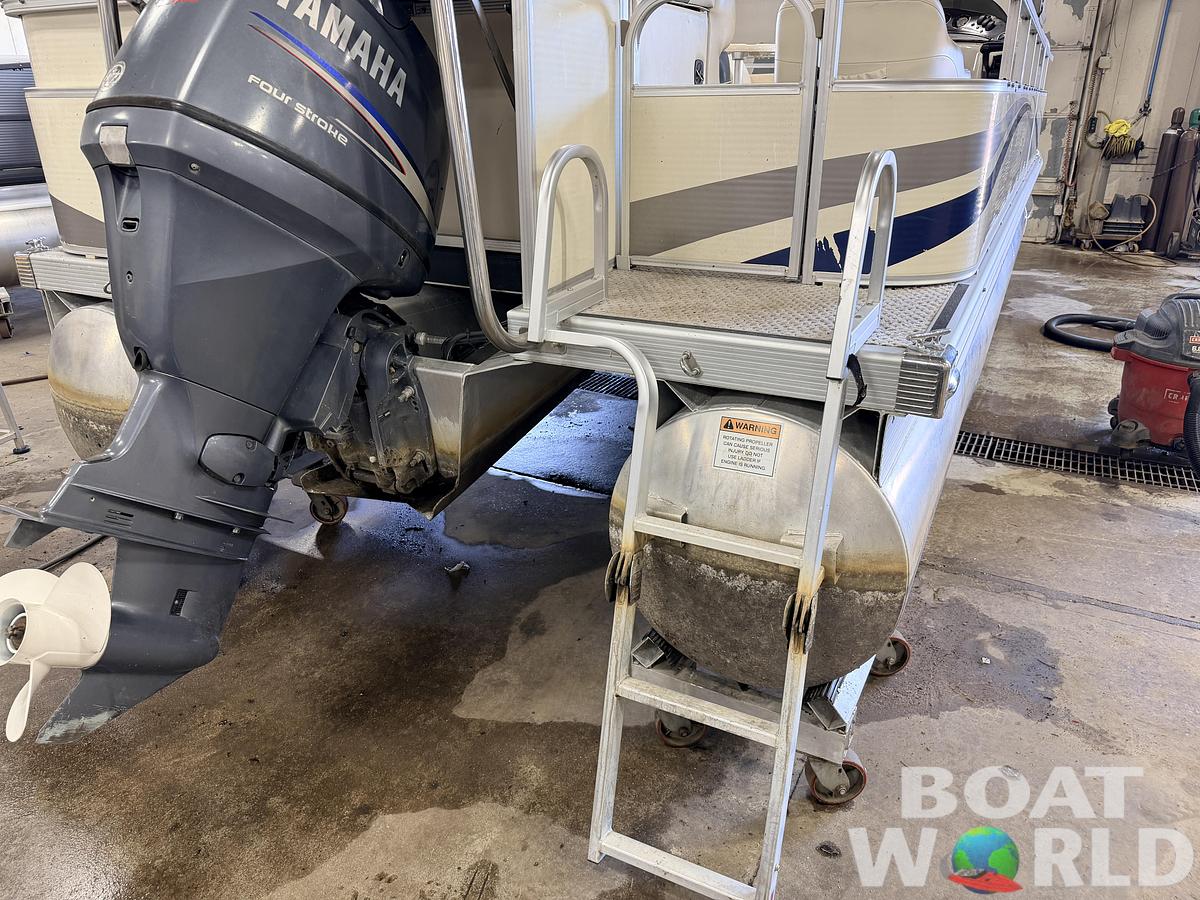 Used 2005 Bennington 2275 RL & 75HP Yamaha 4Stroke - $15,995