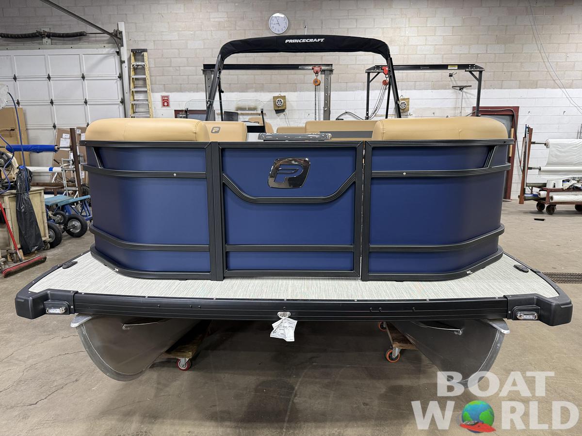 2027 Princecraft Vectra 21 RL Swingback Dinette $35495