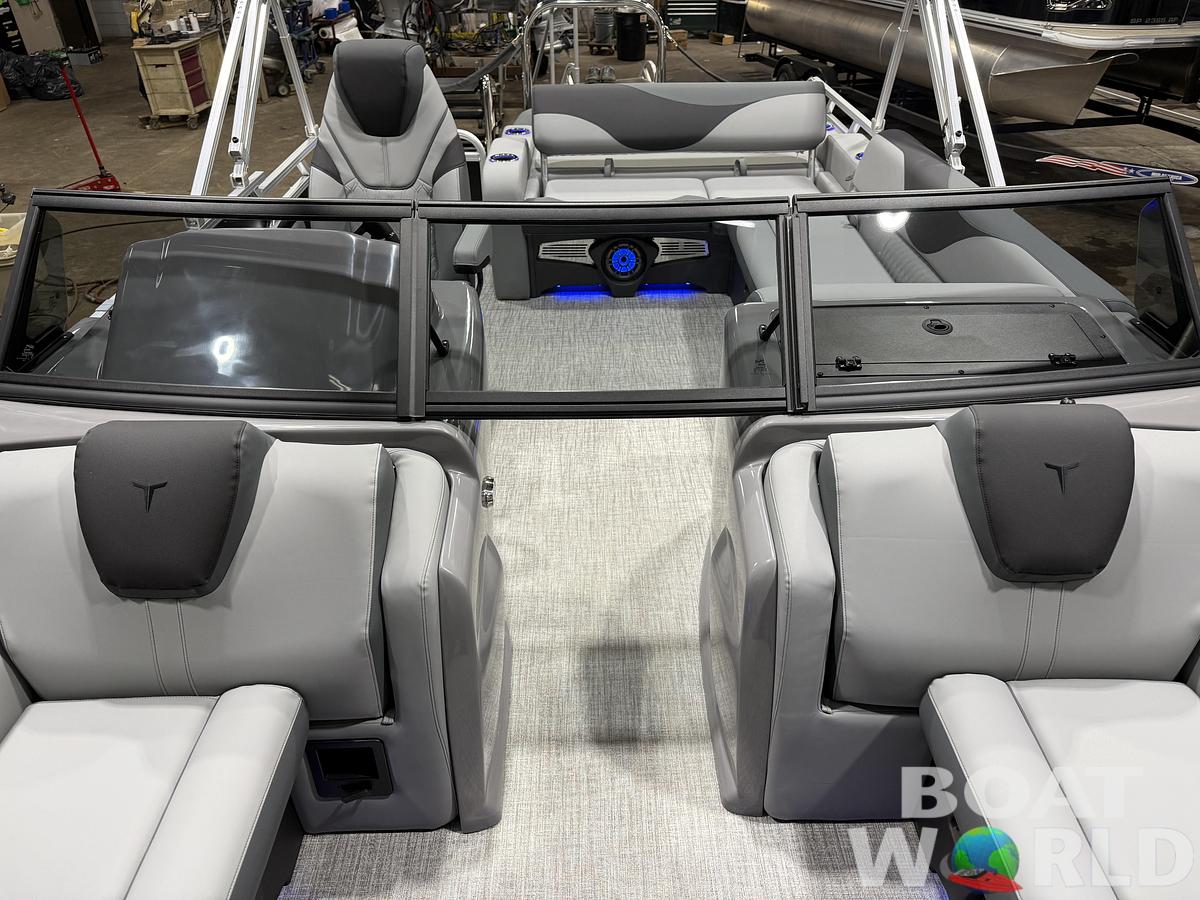 2026 Tahoe Pontoons LTZ 2385 Swingback (VRB) Windshield Tritoon