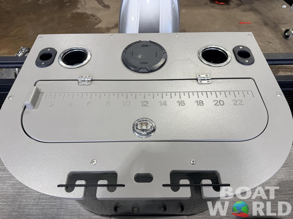 Used 2023 Apex Marine Qwest L818 Fish &60HP Honda 4Stroke -$27.995