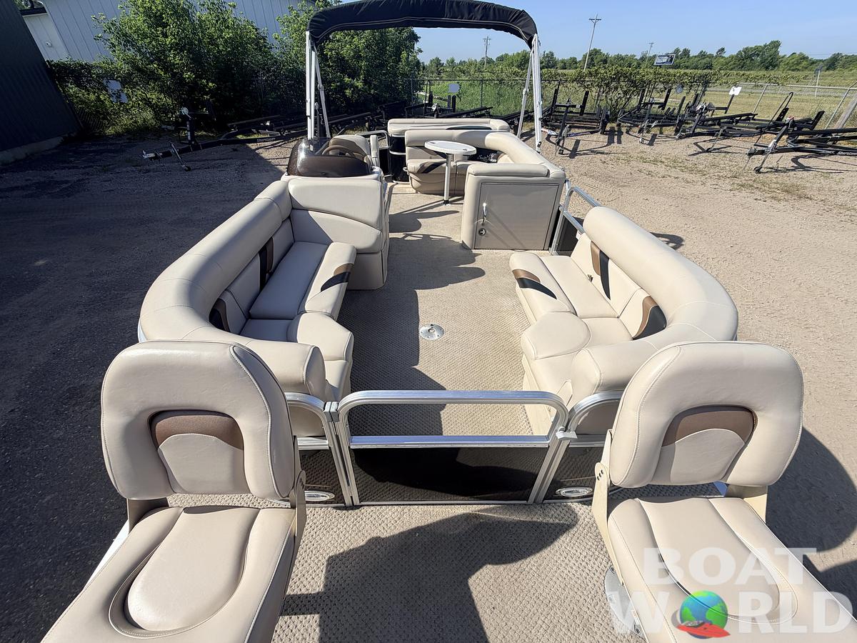 Used 2012 SunChaser 22 Fish 'N Cruise & 50HP Yamaha 4Stroke -$17,995