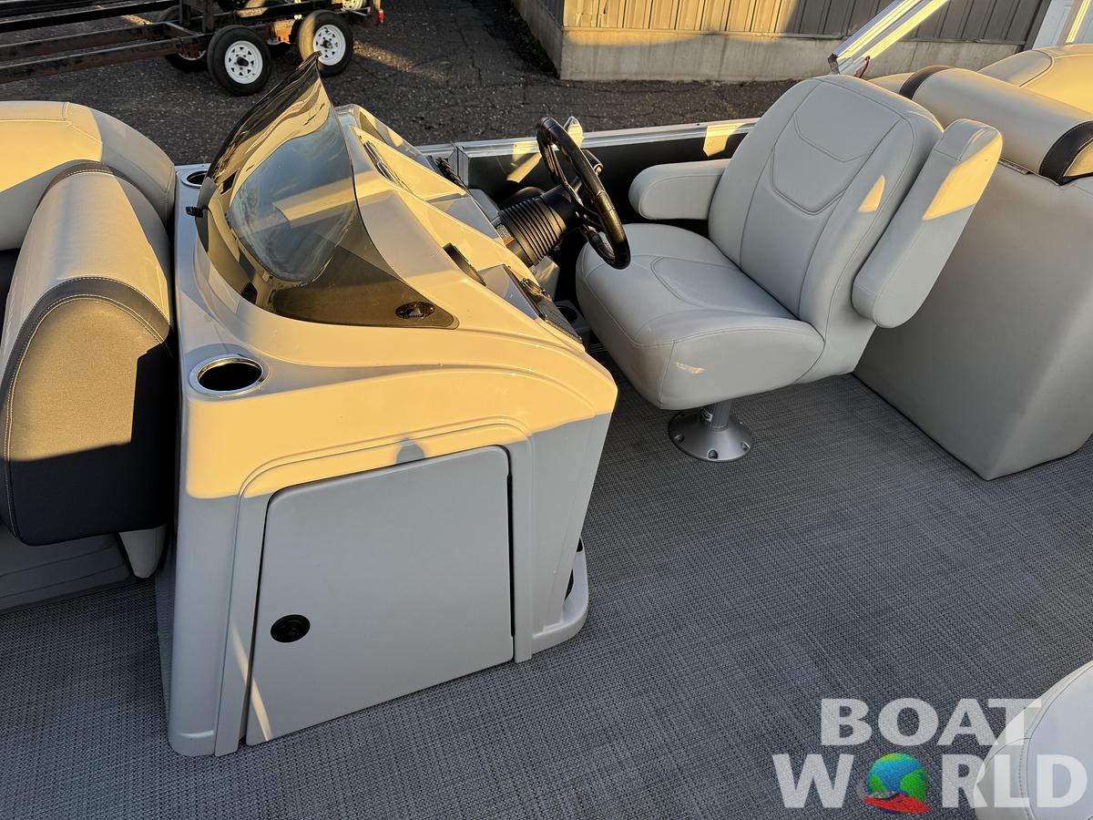 Used 2020 Sylvan Mirage 822 LZ Pontoon