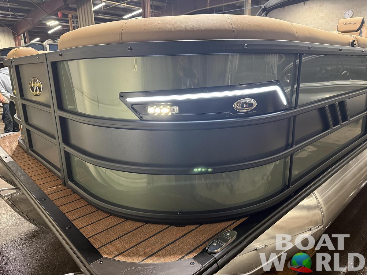 2026 Bentley Pontoons Elite 223 Swingback Tritoon