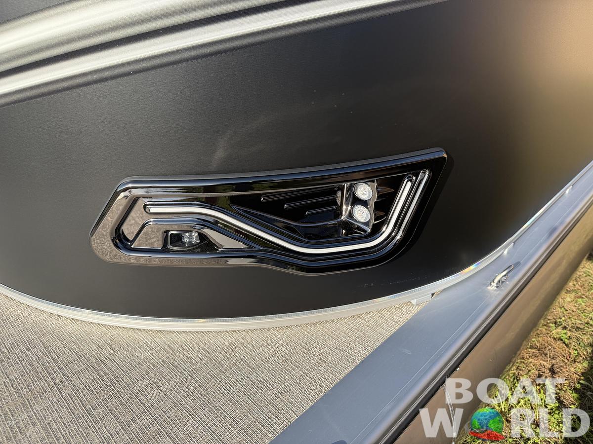 2025 Tahoe Pontoons LTZ 2385 Entertainer