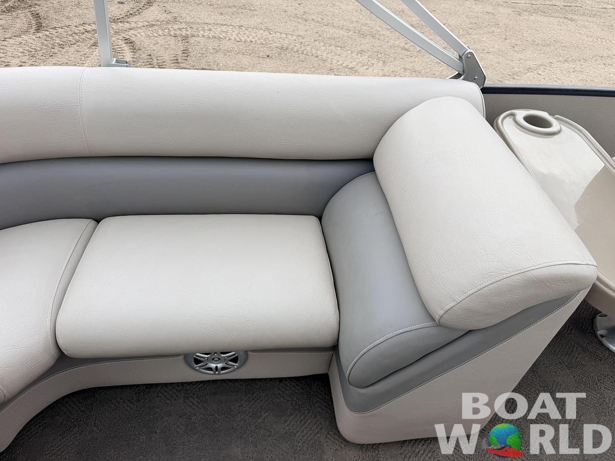 Used 2012 Premier 225 Solaris & 50HP Yamaha 4Stroke -$19,995