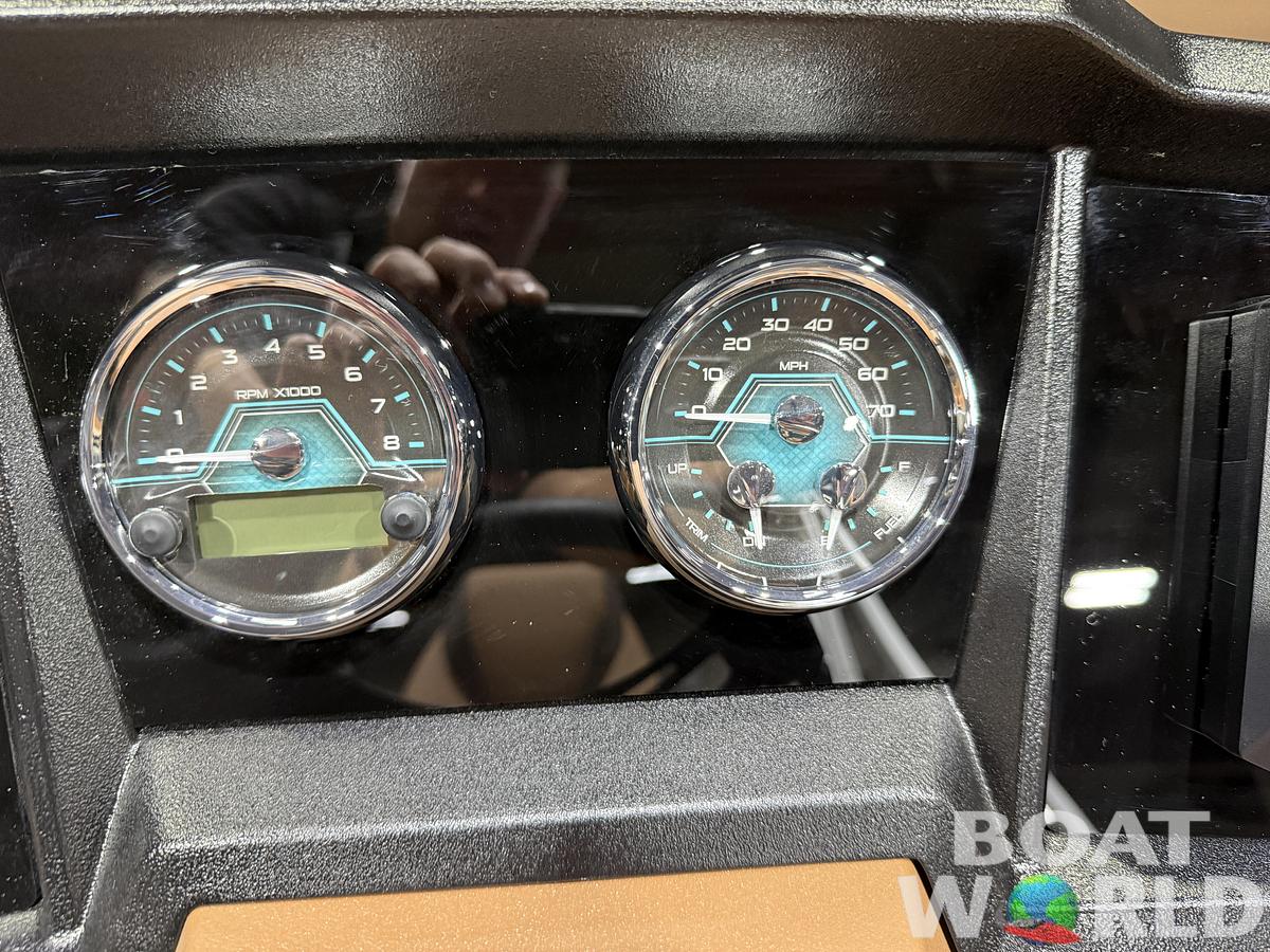 2027 Tahoe LTZ 2385 Quad Lounge & 4-Stroke $42995