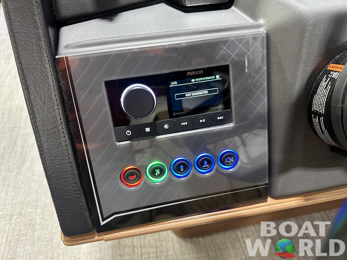 2025 Tahoe Pontoons Cascade 2385 Elite Cruise Tritoon & Honda 4-Stroke EFI