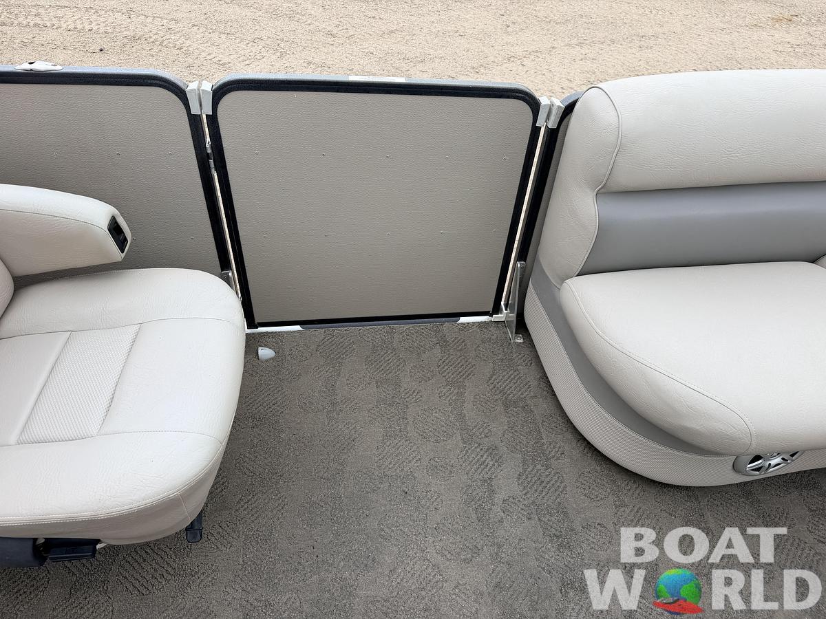Used 2012 Premier 225 Solaris & 50HP Yamaha 4Stroke -$19,995