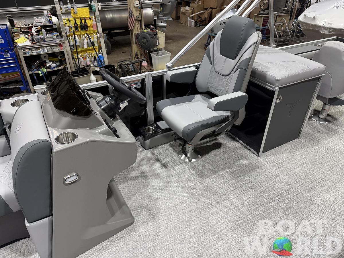 2026 Tahoe Pontoons GEOfish 2385 Rear Fish 