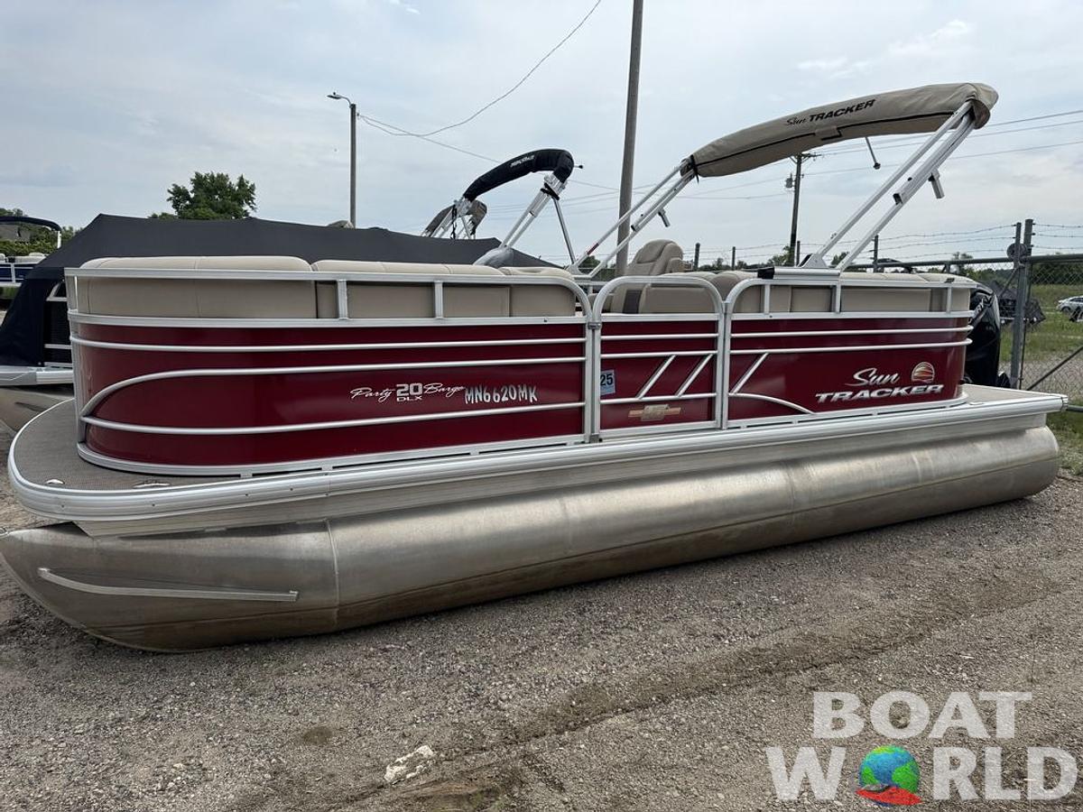 Used 2023 Sun Tracker Party Barge® 20 DLX