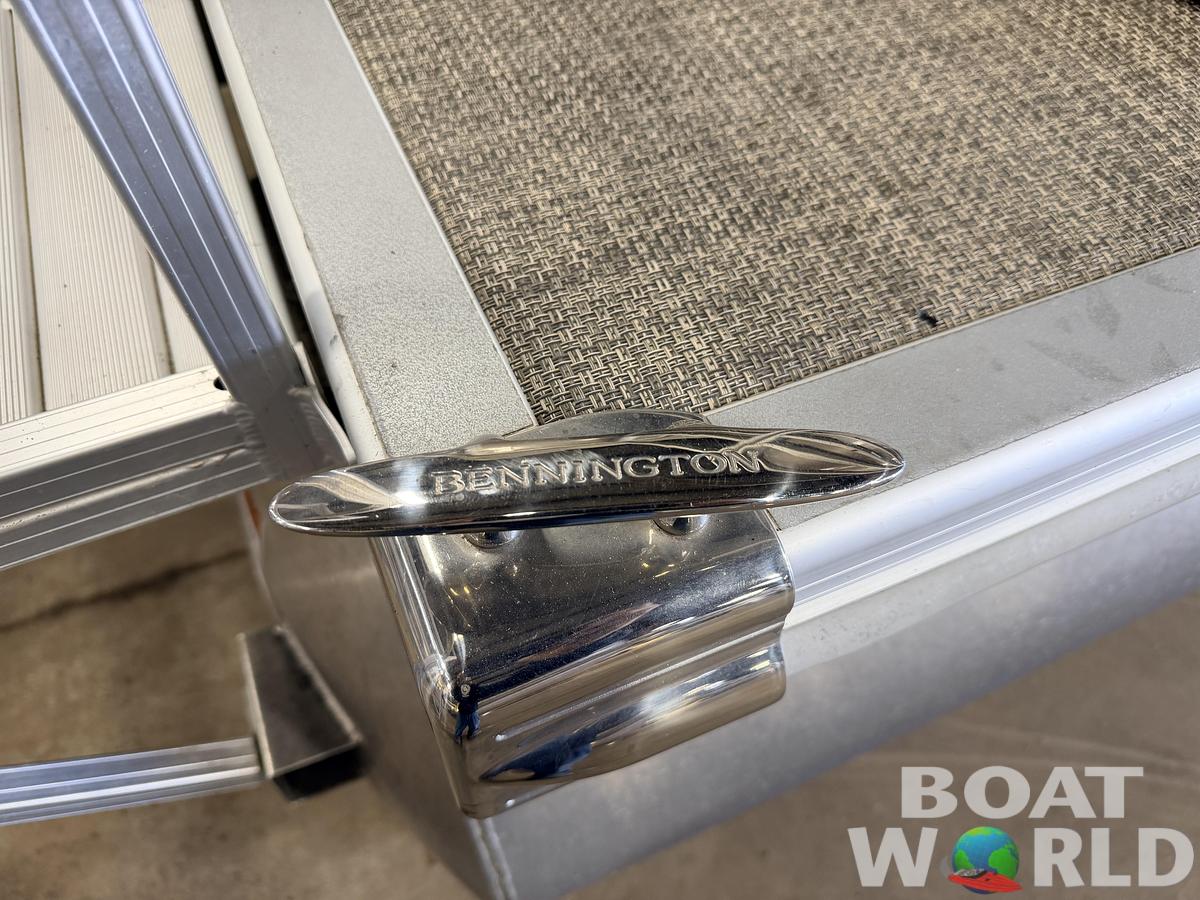 Used 2014 Bennington 2375RL & 70HP Yamaha 4Stroke - $21,995