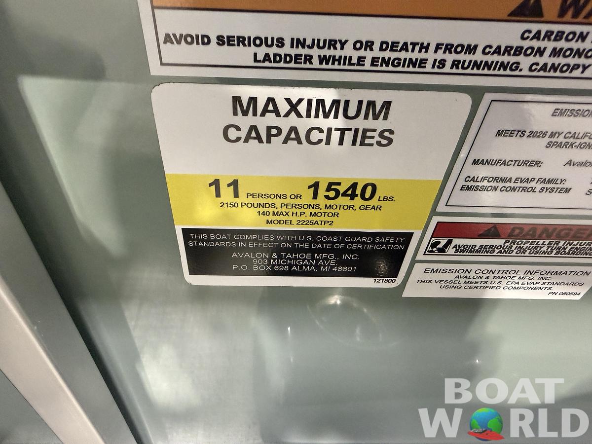 2026 Tahoe Sport VRB 2385 Swingback & 4-Stroke $34995