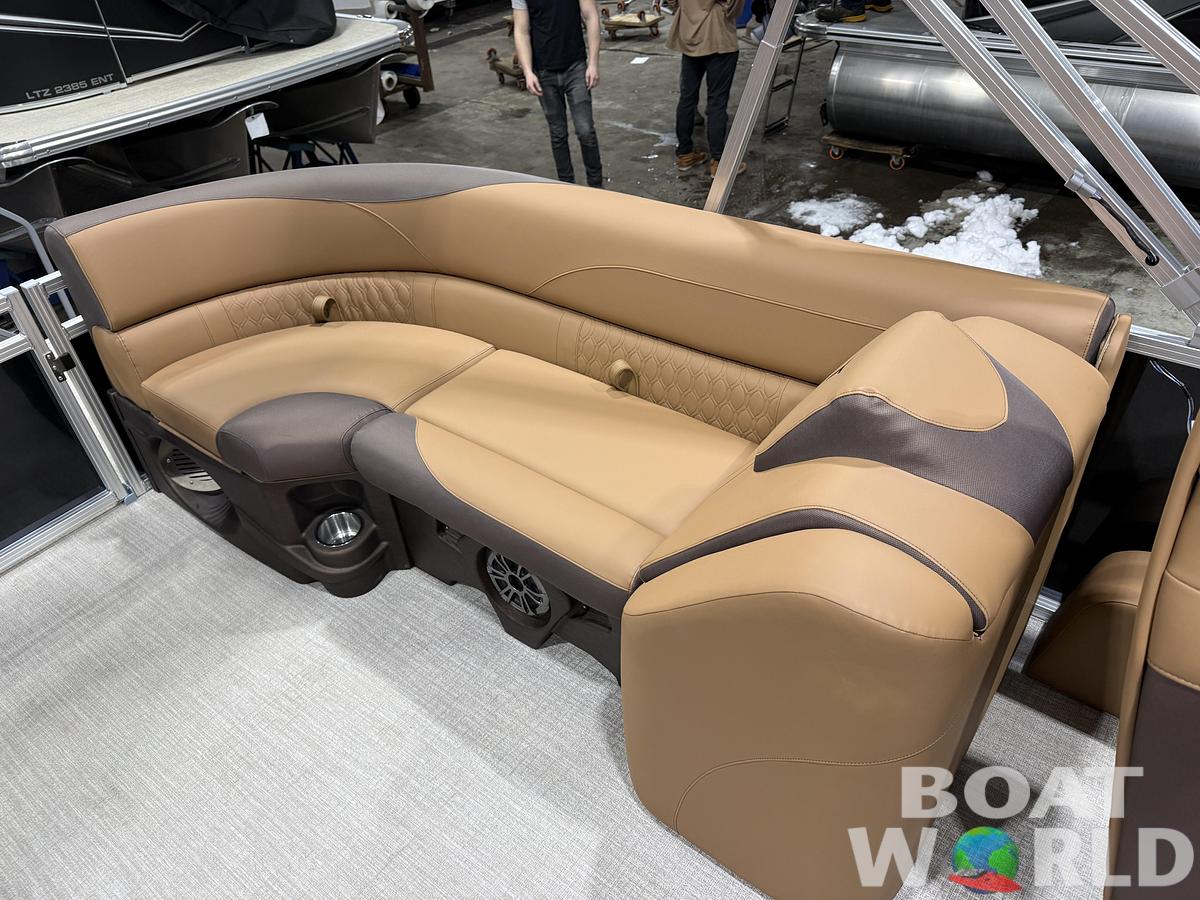 2026 Tahoe Pontoons LTZ 2385 Quad Lounge 