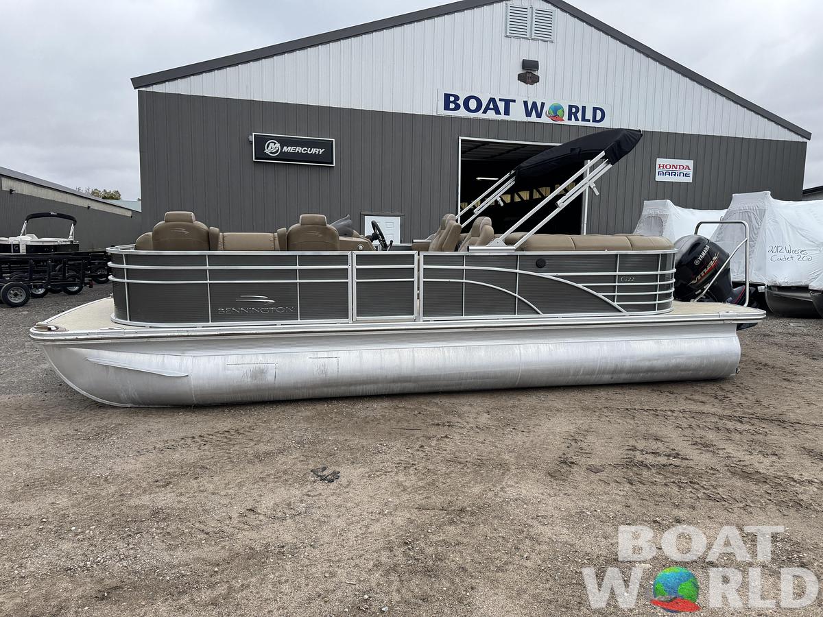 Used 2016 Bennington 2250 GSR Pontoon