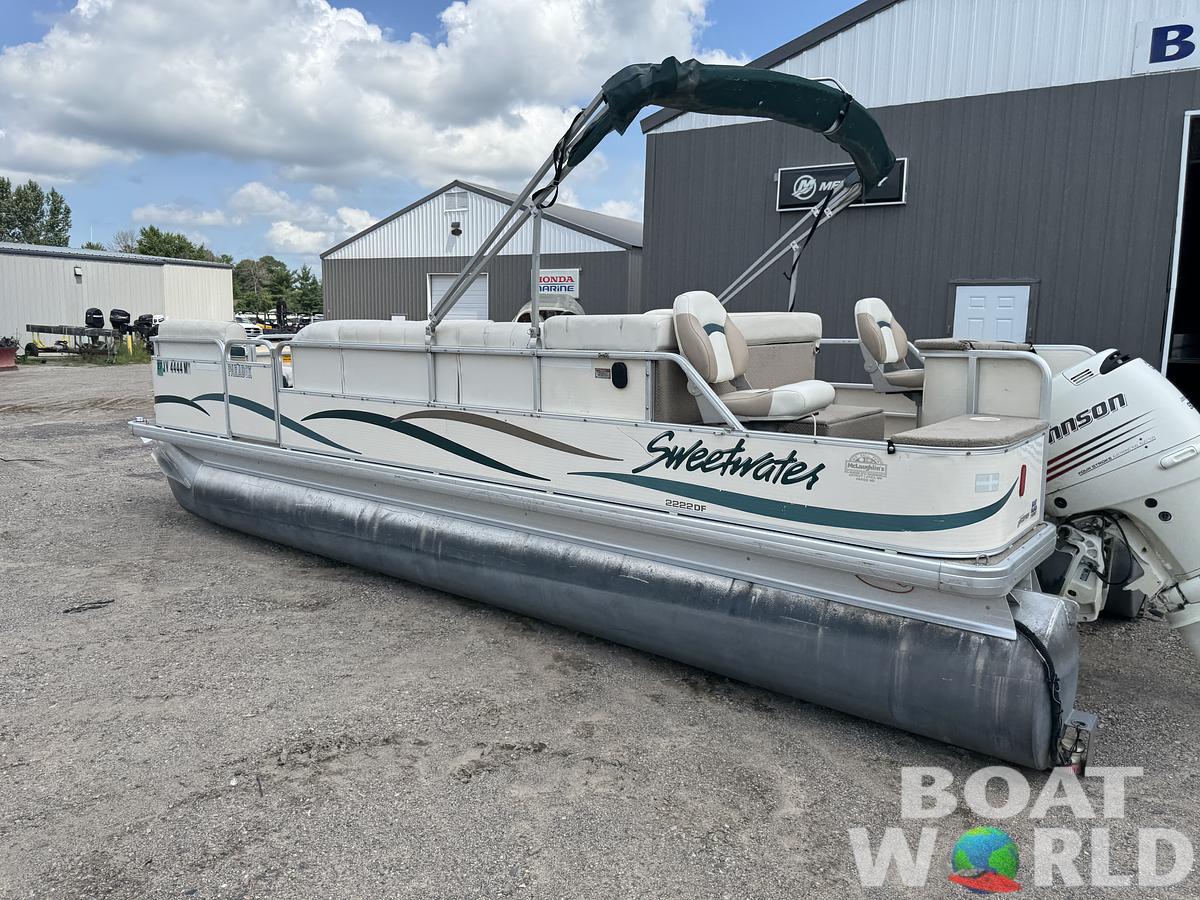 Used 2004 Sweetwater 2222 DF Pontoon WITH SEA LEGS