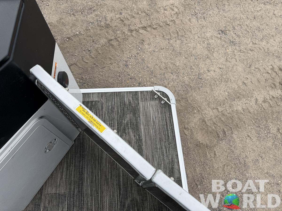 Used 2021 Sweetwater  2086 FX Pontoon