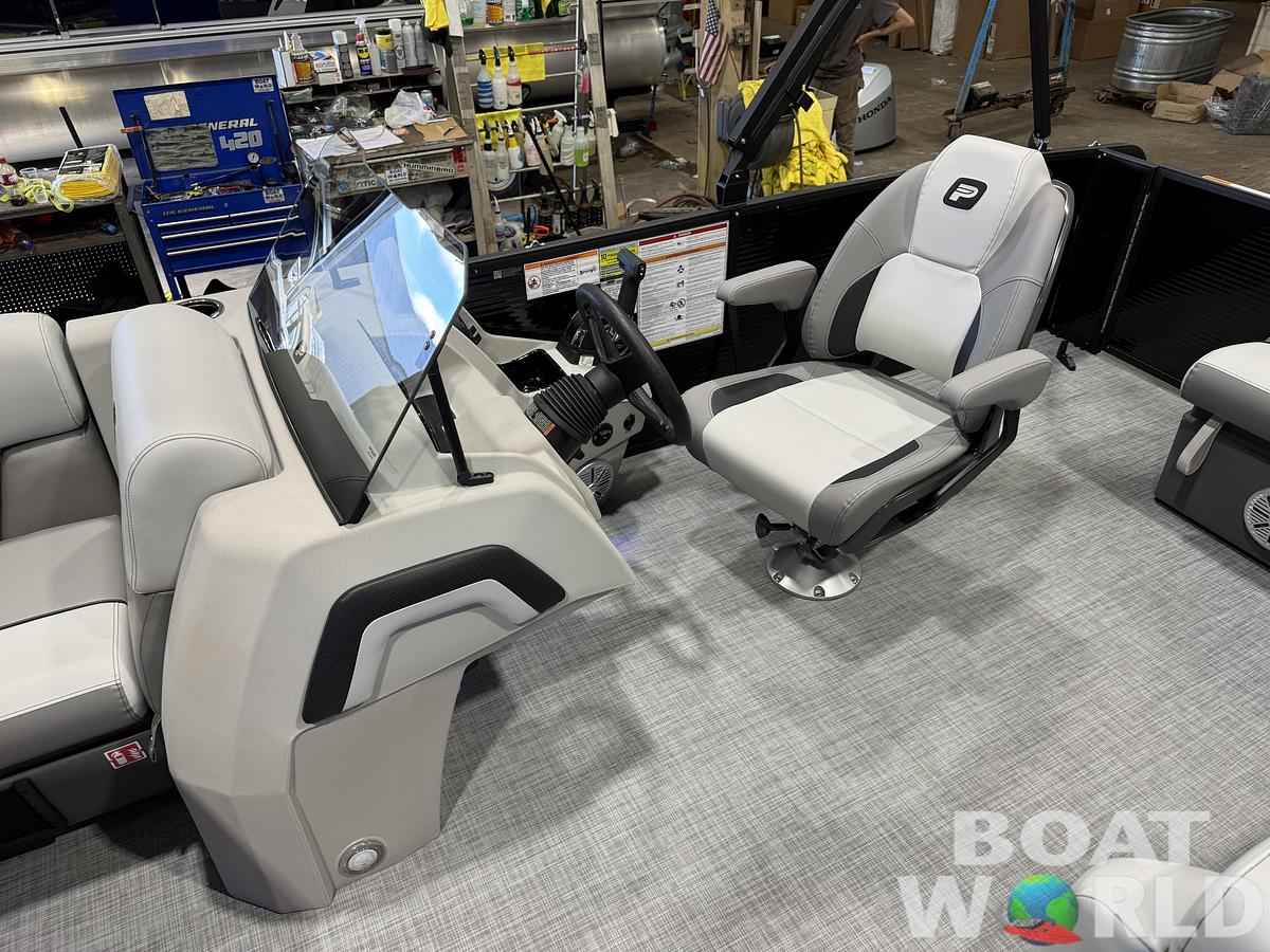 2026 Princecraft Vectra 21 RL Swingback Lounge $31995