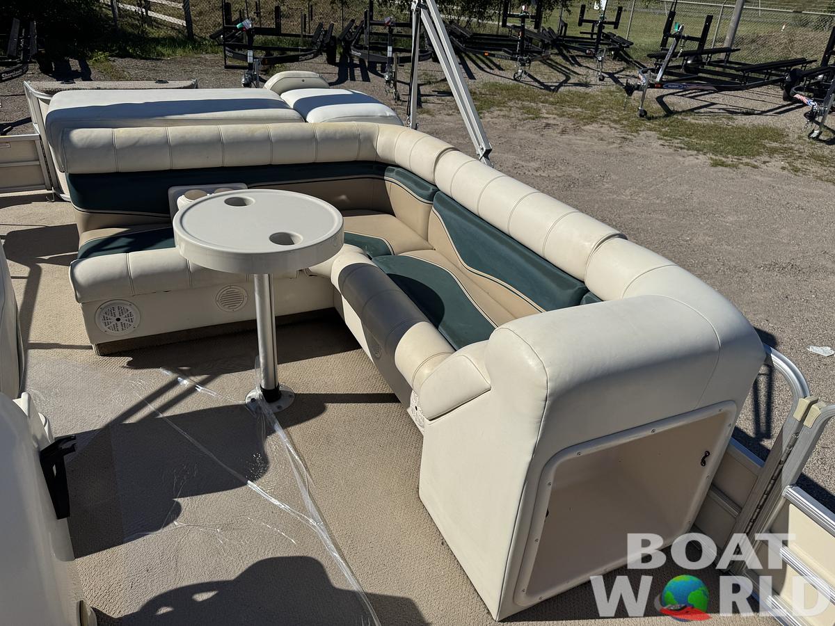 Used 2004 Sweetwater 2222 DF Pontoon