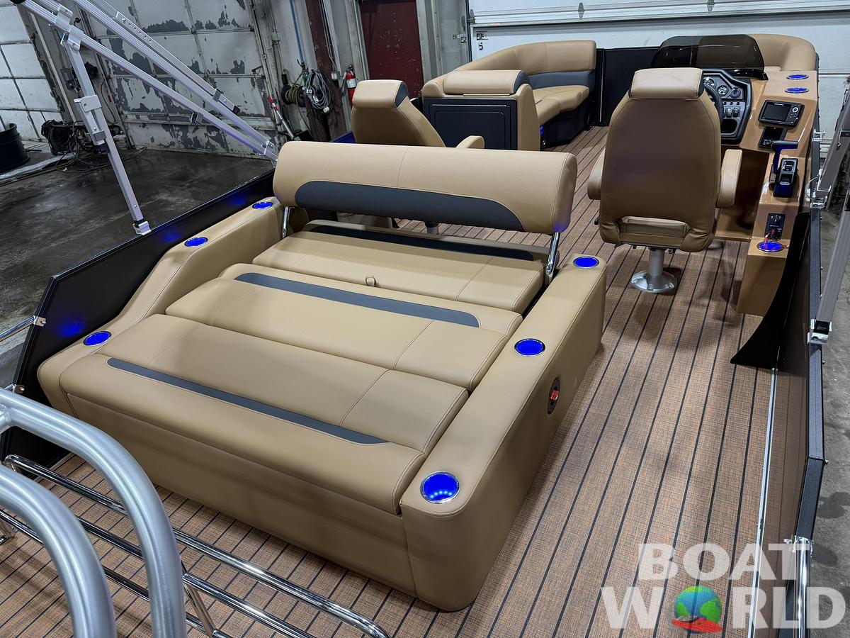 2026 Bentley Legacy 200 Swingback Pontoon $40995