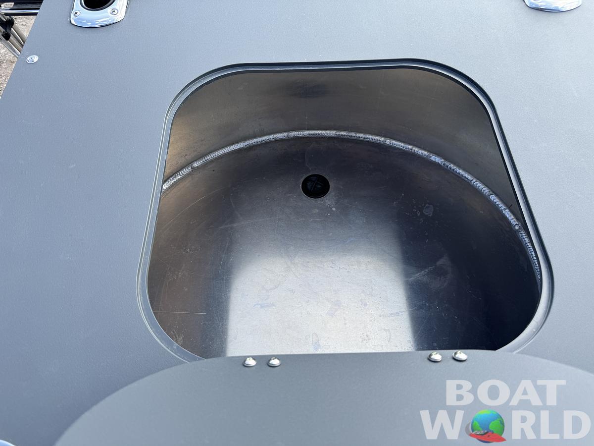 2025 Tahoe Pontoons GEOfish 2385 Rear Fish & Honda 4-Stroke EFI