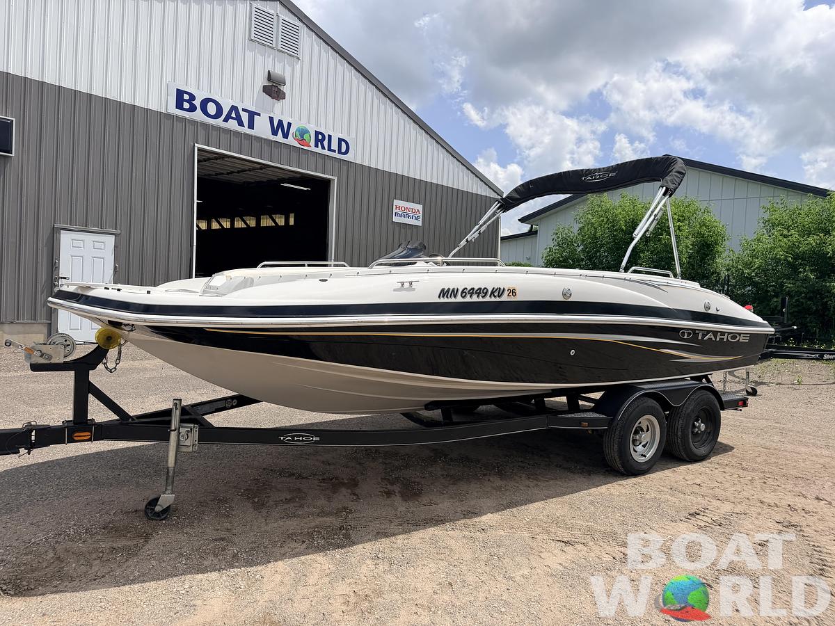Used 2011 Tahoe 215 Xi Deck Boat & 220HP Mercruiser V8 -$17,995