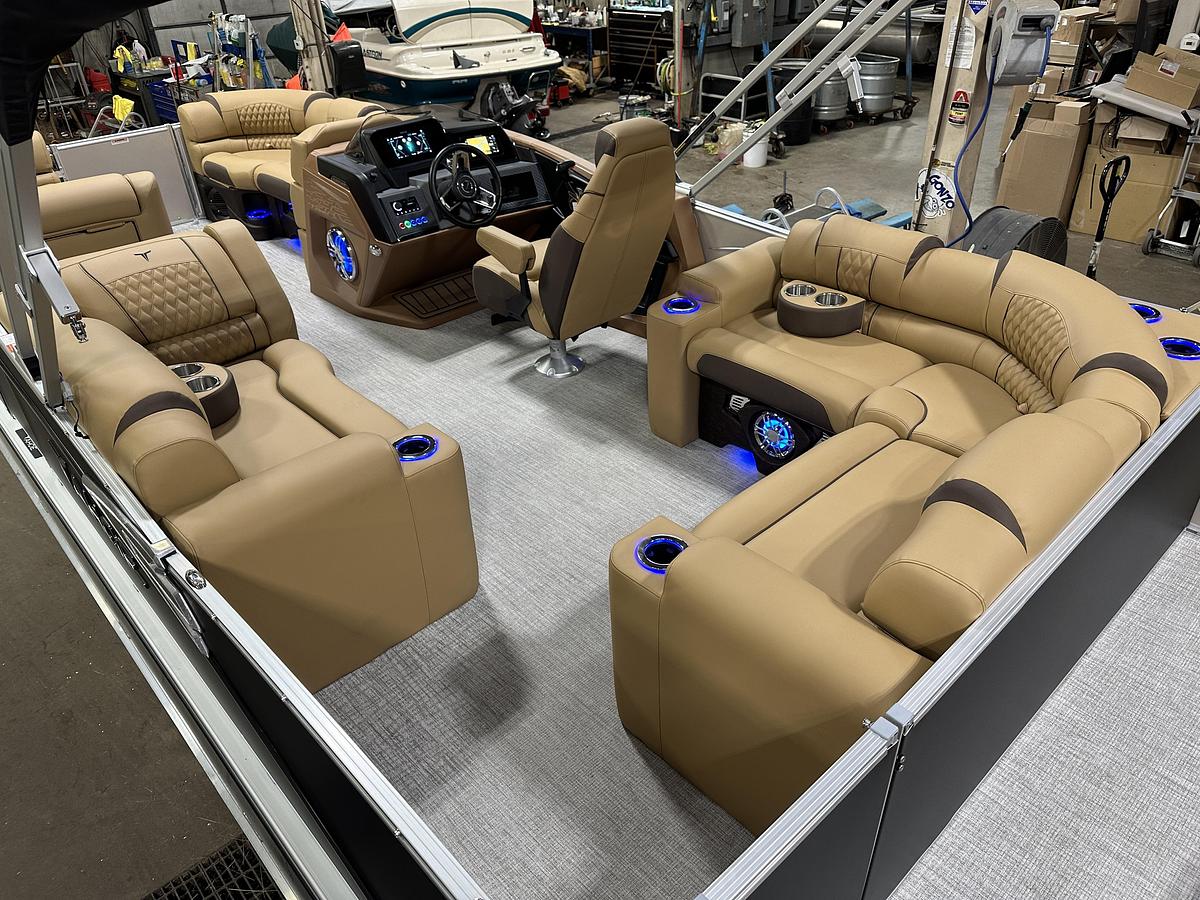 2025 Tahoe Pontoons Cascade 2385 Elite Tritoon & 225HP