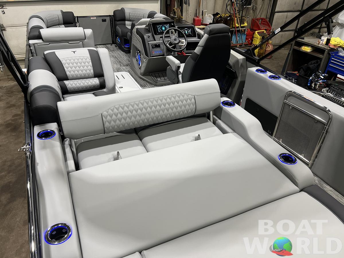 2026 Tahoe Pontoons Cascade 2385 Swingback (VRB) Tritoon