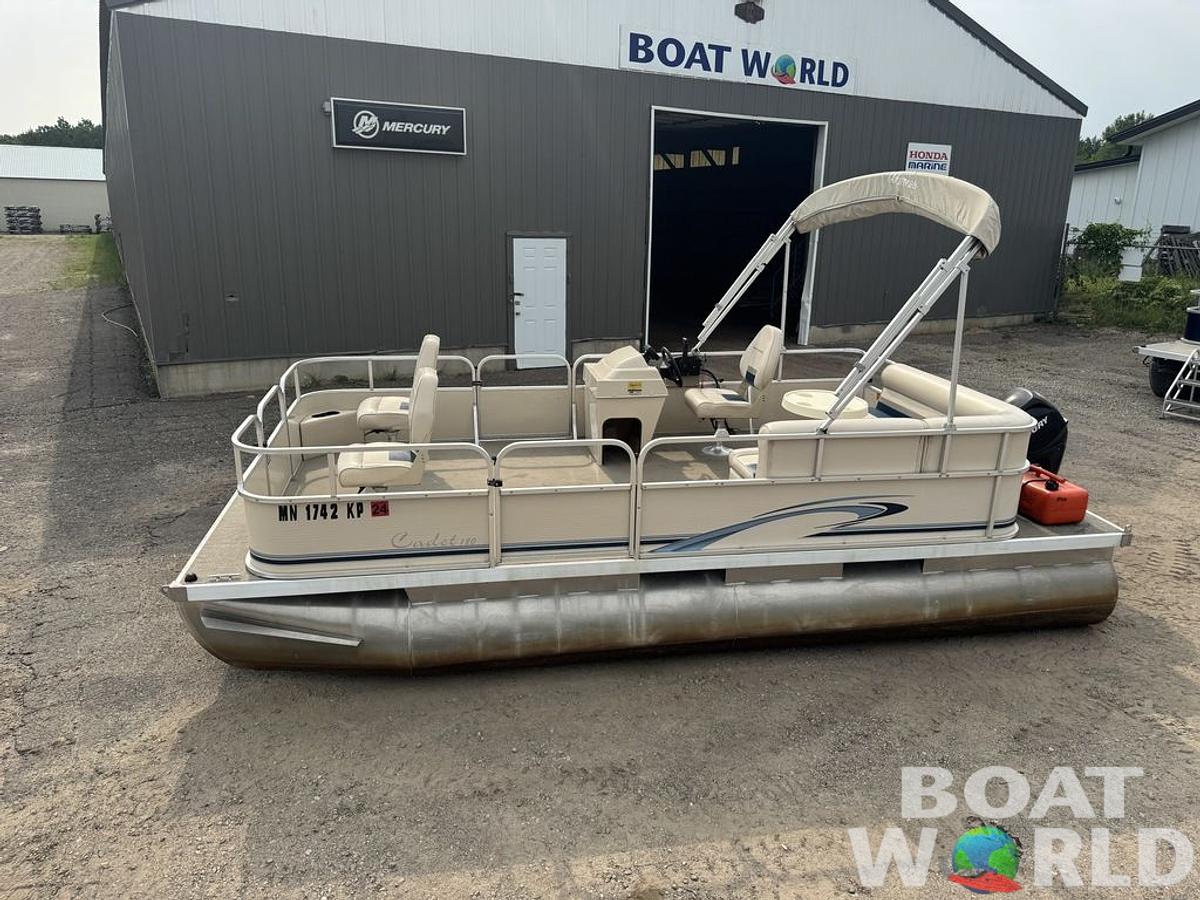 Used 2010 Weeres Cadet Fish 18' & Mercury 4-Stroke