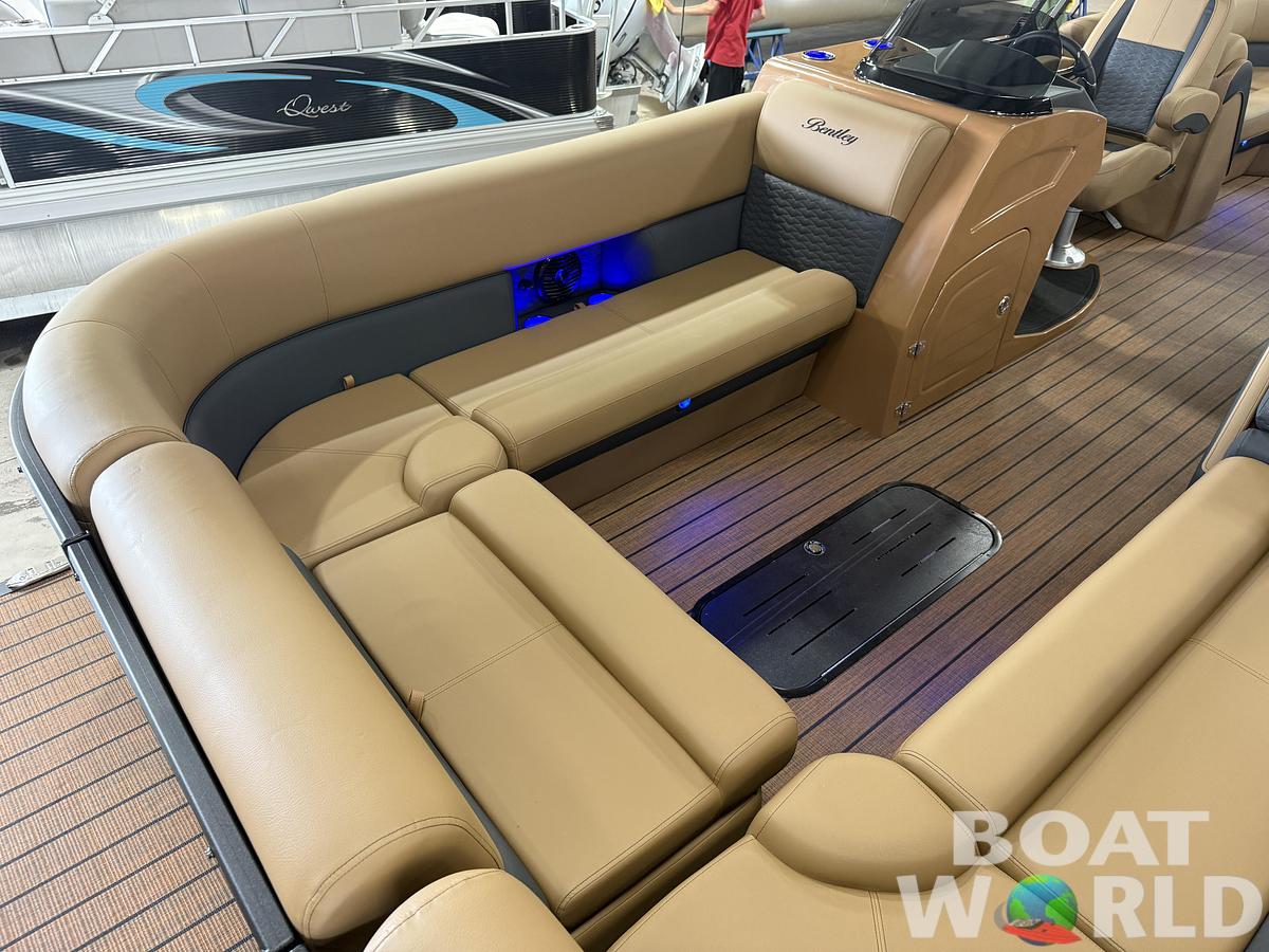 2026 Bentley 300HP Elite 253 Admiral Quad Lounge Tritoon $79995