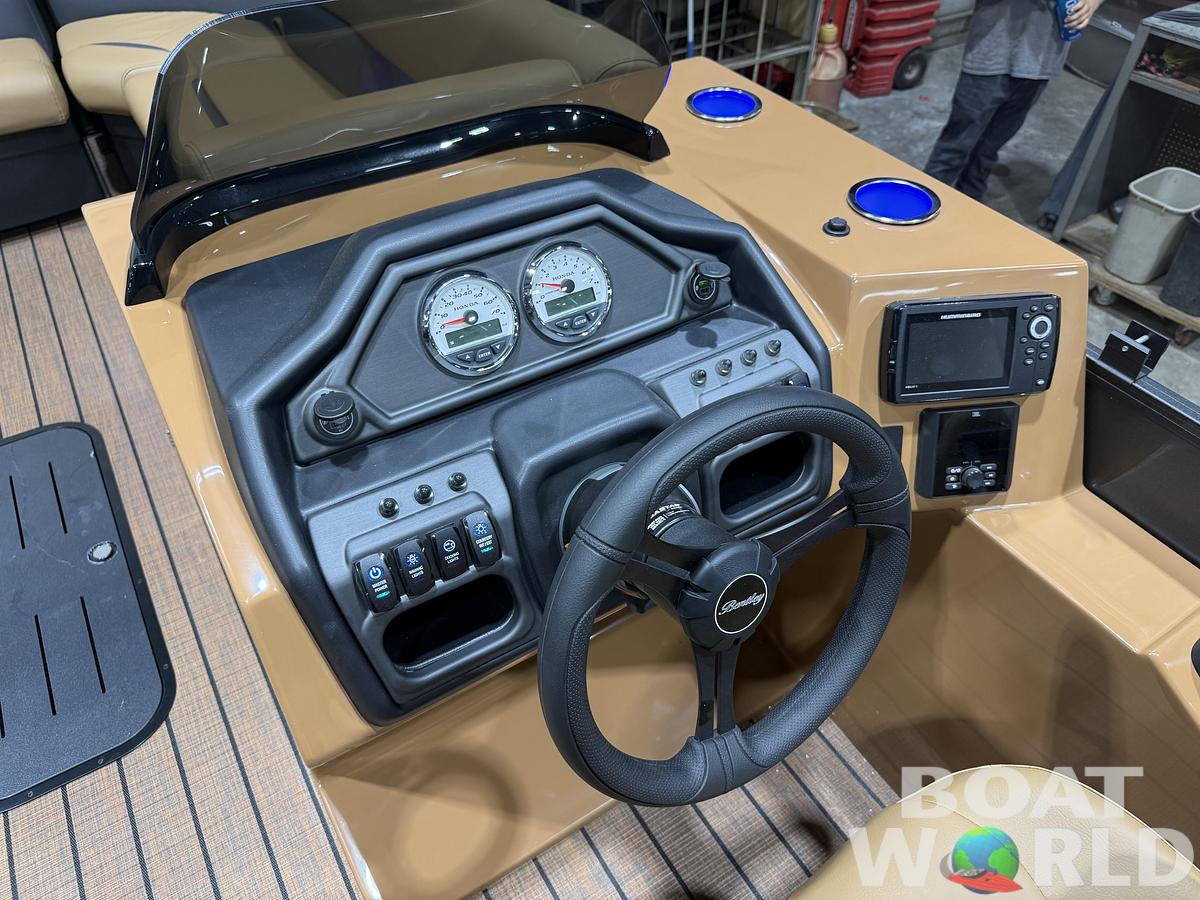 2026 Bentley 300HP Legacy 243 Navigator Tritoon $68995