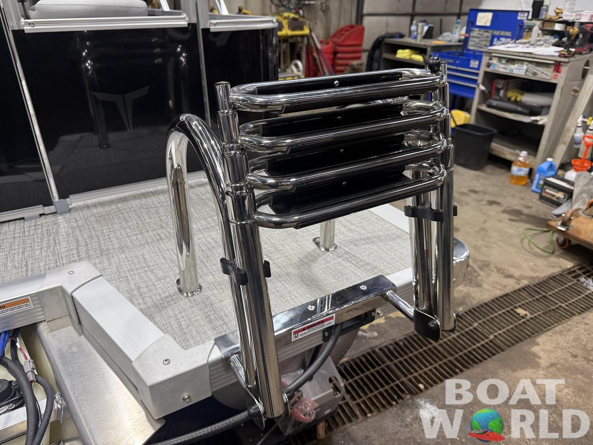 2026 Tahoe Sport Quad Fish 1980 Pontoon $30995