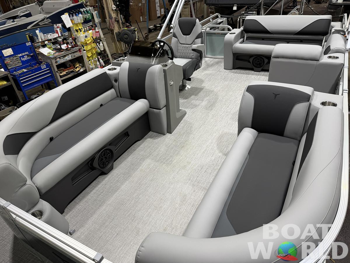 2026 Tahoe Sport VRB 2385 Swingback & 4-Stroke $34995