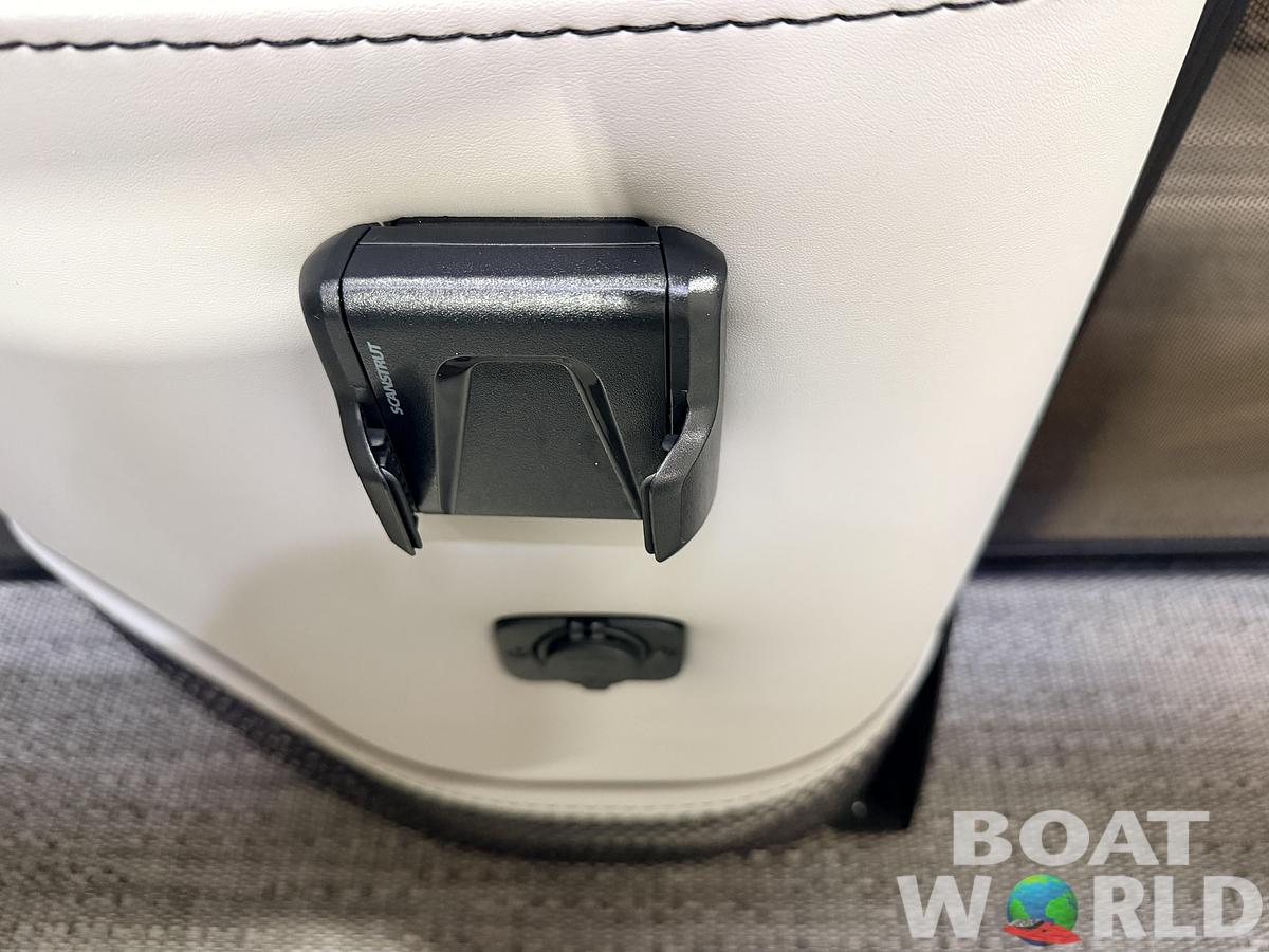 Used 2025 Barletta Cabrio 22QC Pontoon