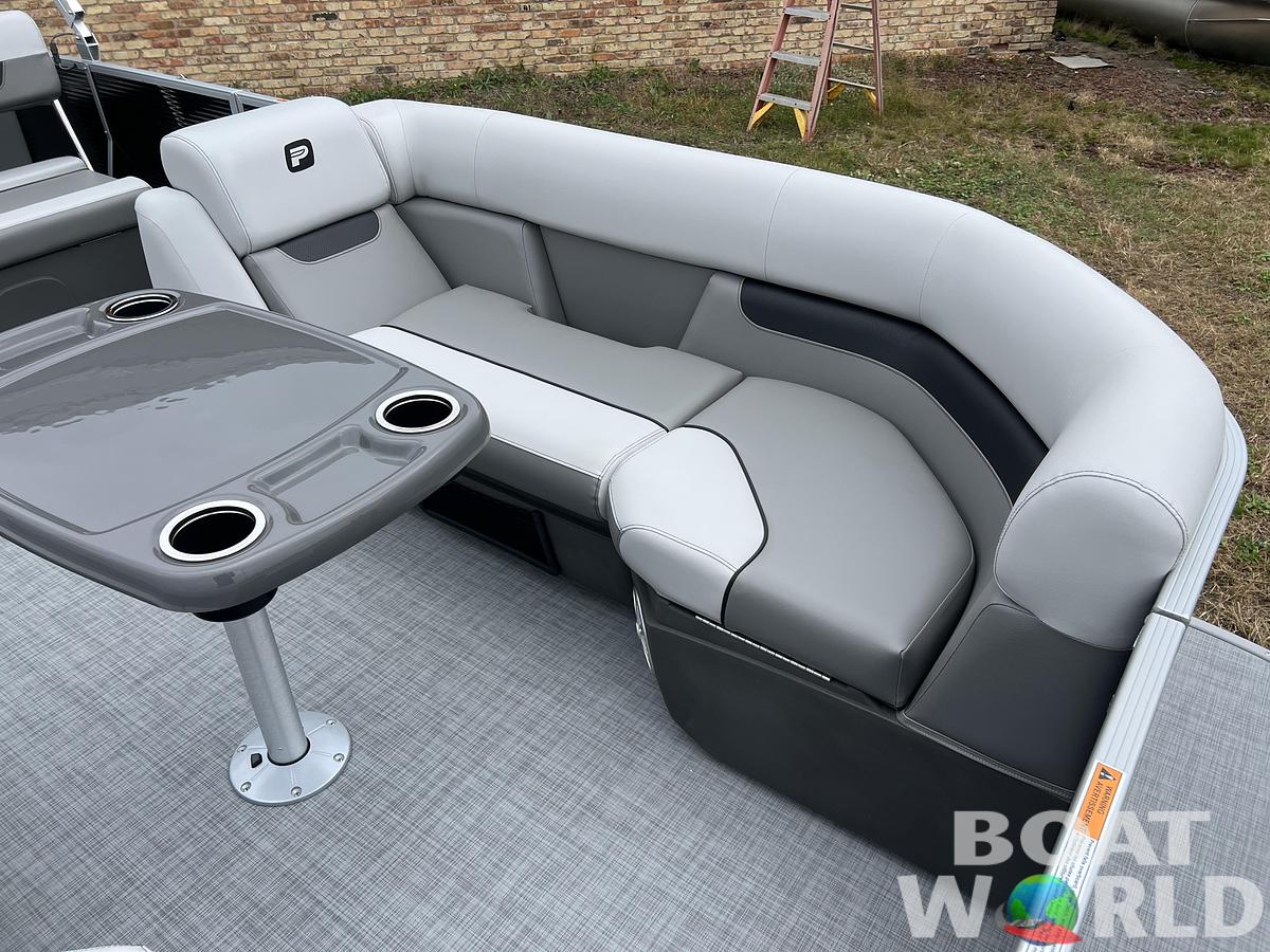 2026 Princecraft Vectra 23 RL Dinette Swingback Pontoon