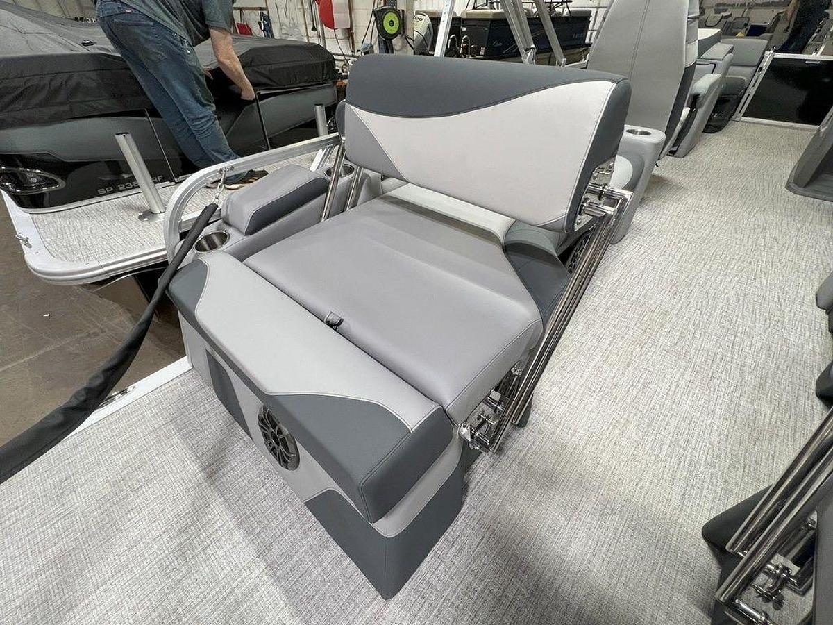 2025 Tahoe Pontoons LTZ 2385 Quad Lounge Shift SS & Honda 4-Stroke EFI