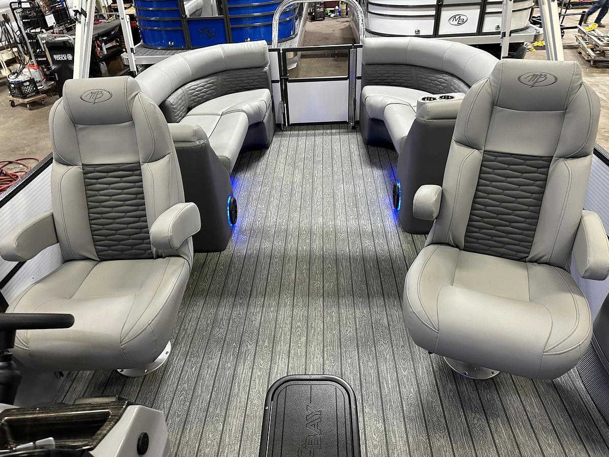 2023 Montego Bay TT8524 Quad Lounge 225HP Honda Tritoon Pontoon