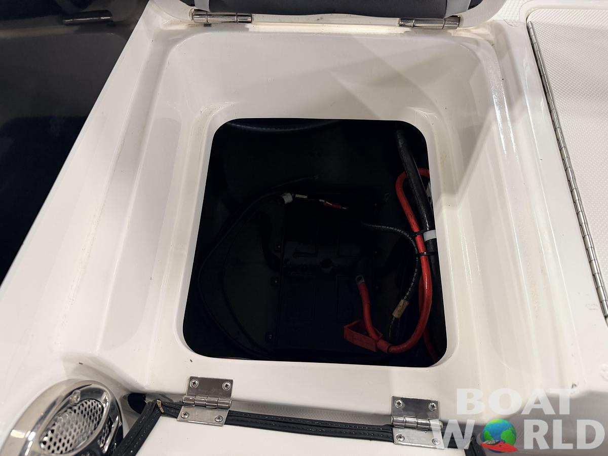 Used 2016 Larson FX 1850 DC Fiberglass Fishing Boat