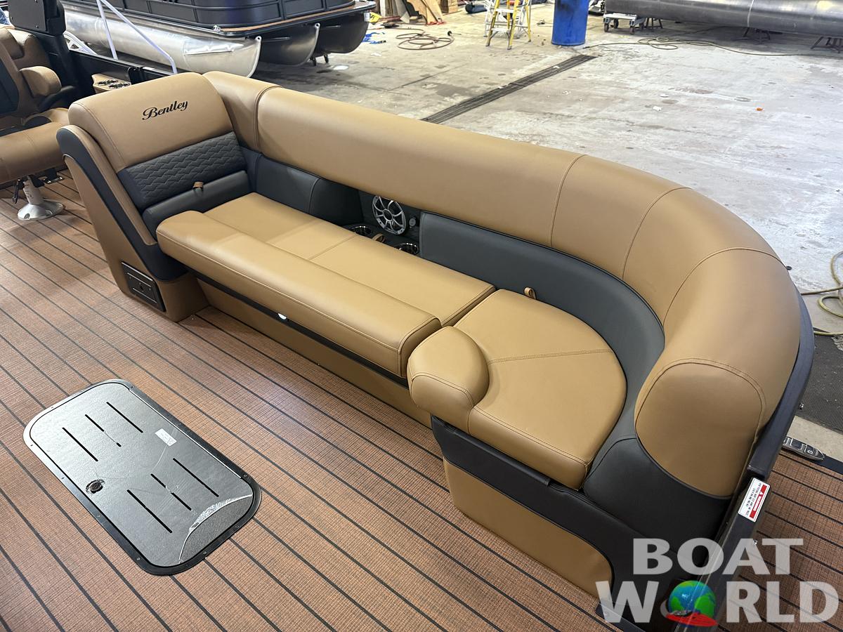 2026 Bentley Pontoons Elite 253 Admiral Quad Lounge Tritoon & 4-Stroke EFI