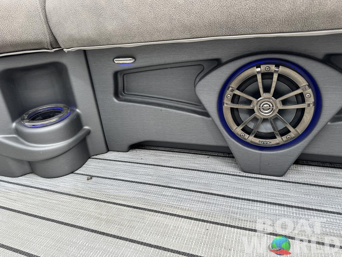 Used 2019 Tahoe Cascade 2385 RJ Pontoon