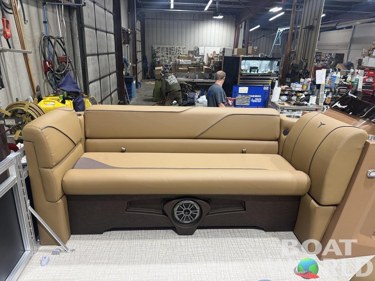 2026 Tahoe Pontoons Sport 1980 Cruise Rear Bench (CRB) 