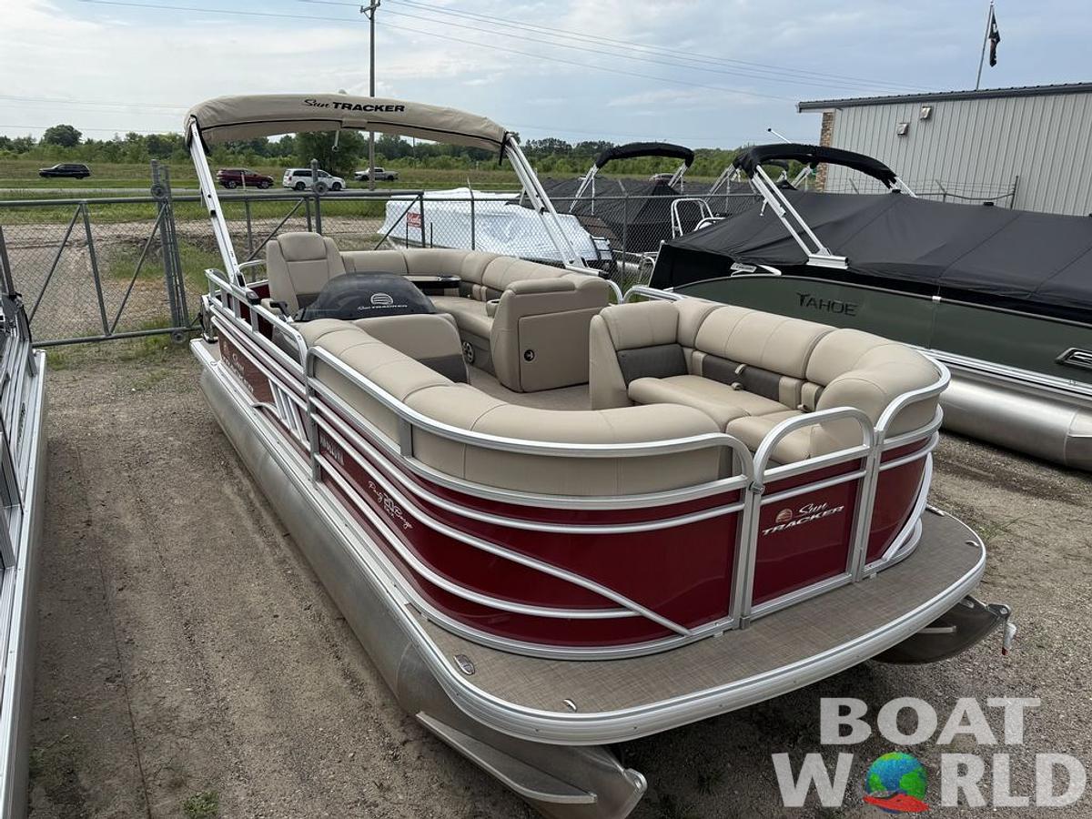 Used 2023 Sun Tracker Party Barge® 20 DLX