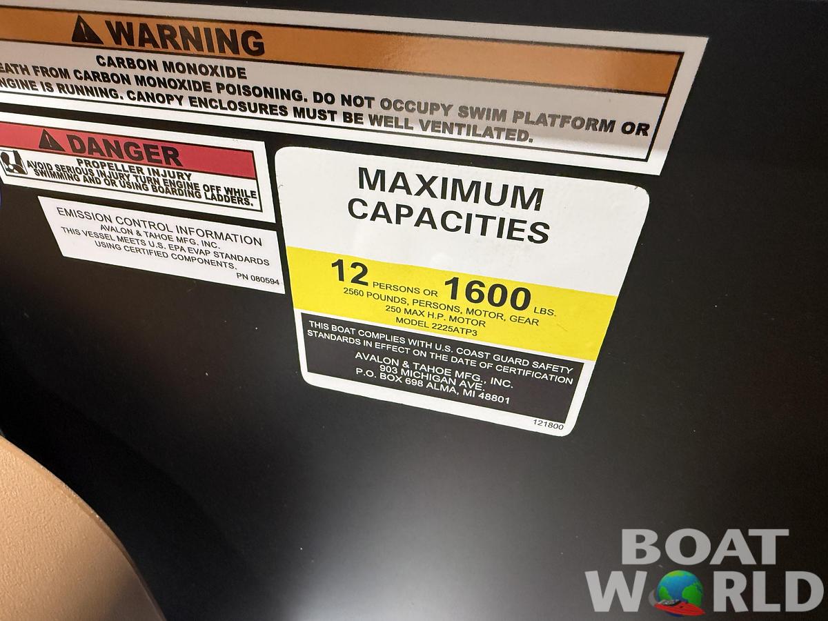 2026 Tahoe Pontoons LTZ 2385 Quad Lounge Tritoon