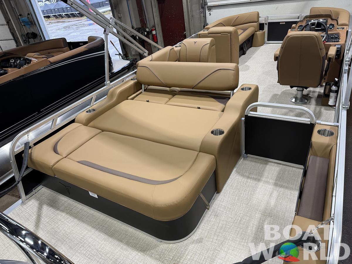 2027 Tahoe Sport VRB 2385 Swingback & 140HP $41995