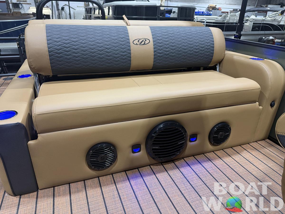 2026 Bentley Pontoons Elite 223 Swingback Tritoon & 200HP 
